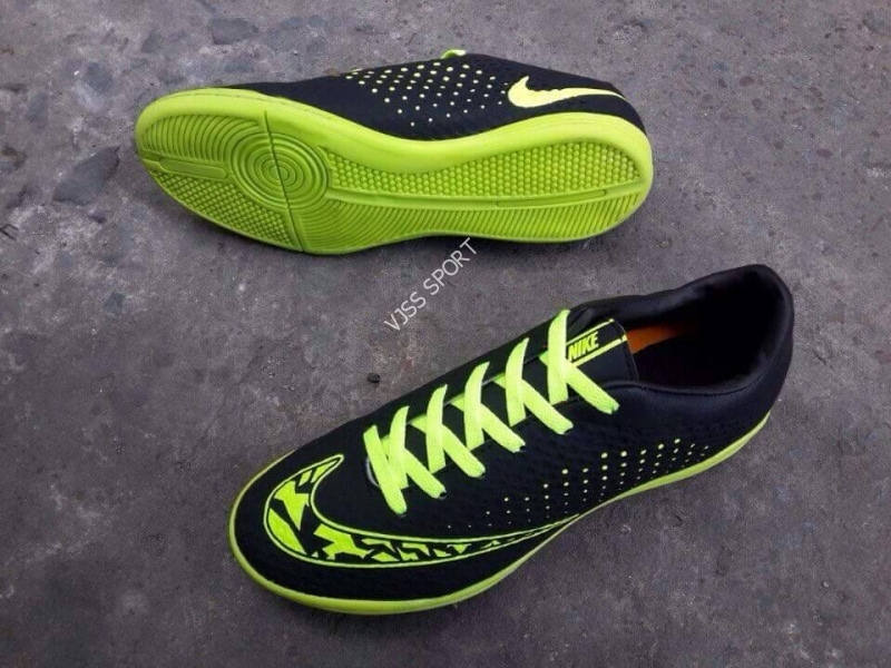 Giày Nike Alastico đen (fake)